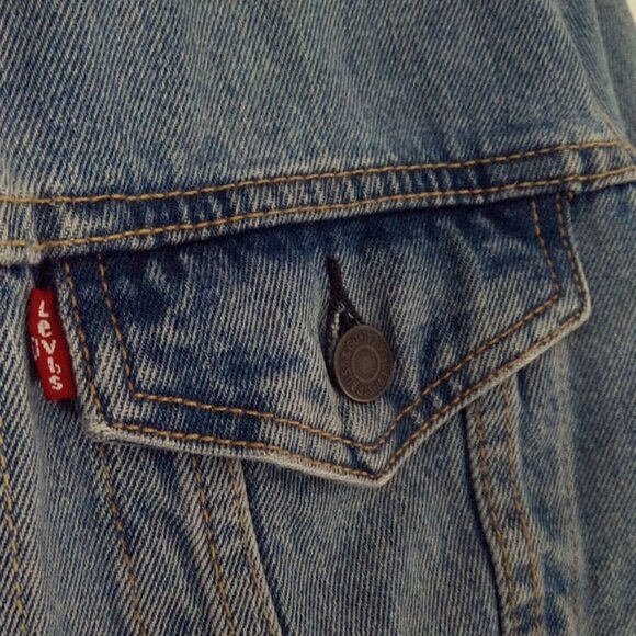 Levi's The Trucker Jacket Stonewash Denim Regular Fit Men's Size Small NWT - Picture 14 of 17